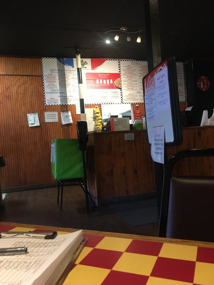 HOT ROD’S PIZZA Updated August 2024 1004 Hwy 160 S, Hindman