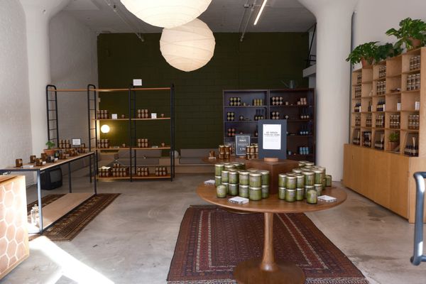 P.F. Candle Co. by null