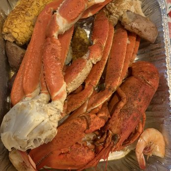 Wahoo Seafood Grill - Bo Shrimp & Snow Crab with lobster - Seafood Near Me - Gainesville, Florida Wahoo Seafood Grill - Bo Shrimp & Snow Crab with lobster - Seafood Near Me - Gainesville, Florida