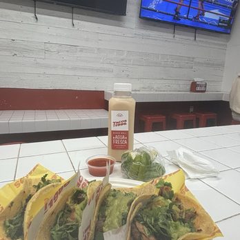 Tacos 1986 - 3 carne asada tacos and 1 al pastor - Tacos Near Me - Santa Monica, California Tacos 1986 - 3 carne asada tacos and 1 al pastor - Tacos Near Me - Santa Monica, California