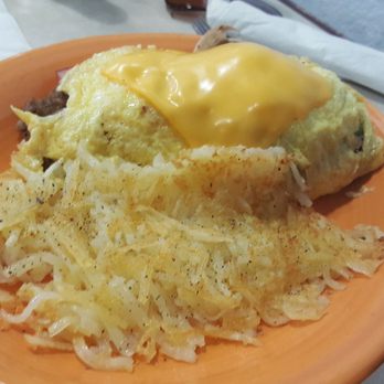 Caffe Ole - Undercooked Hash browns with Undercooked Vegetables for omelette...this food made my boyfriend sick to his stomach!! - Breakfast & Brunch Near Me - Sierra Vista, Arizona