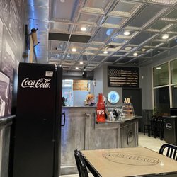 Go Burger - Inside dining area