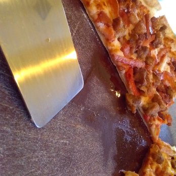 Pizza Hut - Alleged thin crust pizza. - Pizza Near Me - Bamberg, South Carolina Pizza Hut - Alleged thin crust pizza. - Pizza Near Me - Bamberg, South Carolina