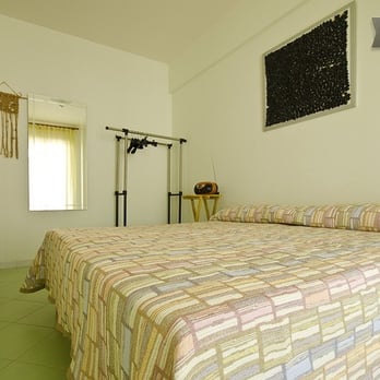 Adriana Casa Vacanze - camera da letto primo piano - Vacation Rentals Near Me - Acireale, Connecticut Adriana Casa Vacanze - camera da letto primo piano - Vacation Rentals Near Me - Acireale, Connecticut