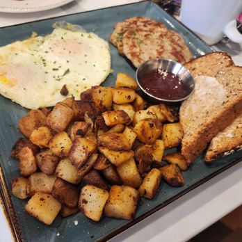 First Watch - Breakfast & Brunch Near Me - Des Plaines, Illinois First Watch - Breakfast & Brunch Near Me - Des Plaines, Illinois