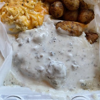 Verti Marte - Country fried chicken with potatoes and Side Mac and Cheese - Delis Near Me - New Orleans, Louisiana