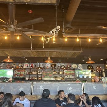 595 Craft and Kitchen - Inside - Gastropubs Near Me - Las Vegas, Nevada 595 Craft and Kitchen - Inside - Gastropubs Near Me - Las Vegas, Nevada
