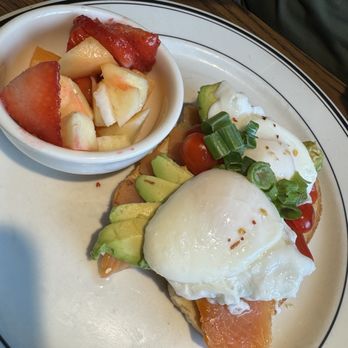 Mimi's Cafe - American Near Me - Chesterfield, Missouri