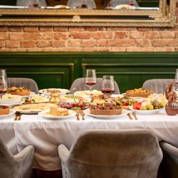 Gruzie Restaurant - Supra is a Georgian Feast