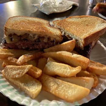 Flanagans Irish Pub - The Melt - New American Near Me - Dunedin, Florida Flanagans Irish Pub - The Melt - New American Near Me - Dunedin, Florida
