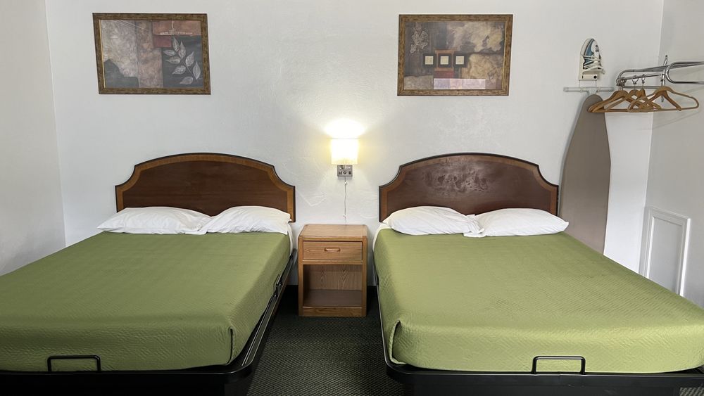 Social spots from Relax Inn Motel & Night Bar