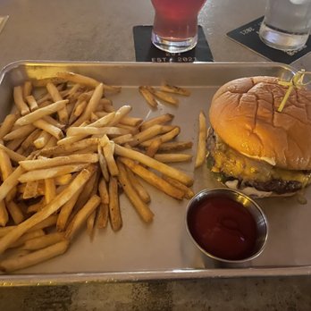 Grnd Sqrl - Burger and fries - Gastropubs Near Me - Twentynine Palms, California Grnd Sqrl - Burger and fries - Gastropubs Near Me - Twentynine Palms, California