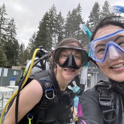 Underwater Sports - Confined water dive !