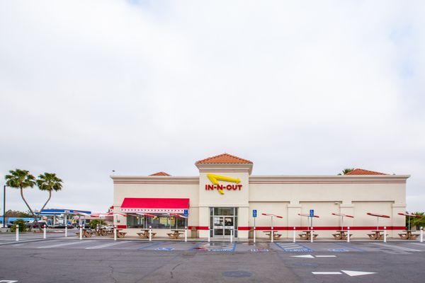 In-N-Out Burger by null