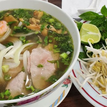 Cu Tea - Combination Pho: Shrimp, Meatball, Steak, Chicken, and Brisket - Bubble Tea Near Me - Picayune, Mississippi