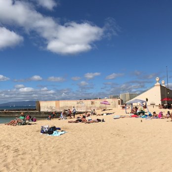 Kaimana Beach - Beaches Near Me - Honolulu, Hawaii Kaimana Beach - Beaches Near Me - Honolulu, Hawaii