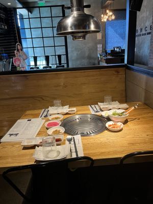 8oz Korean Steak House and Bar by null