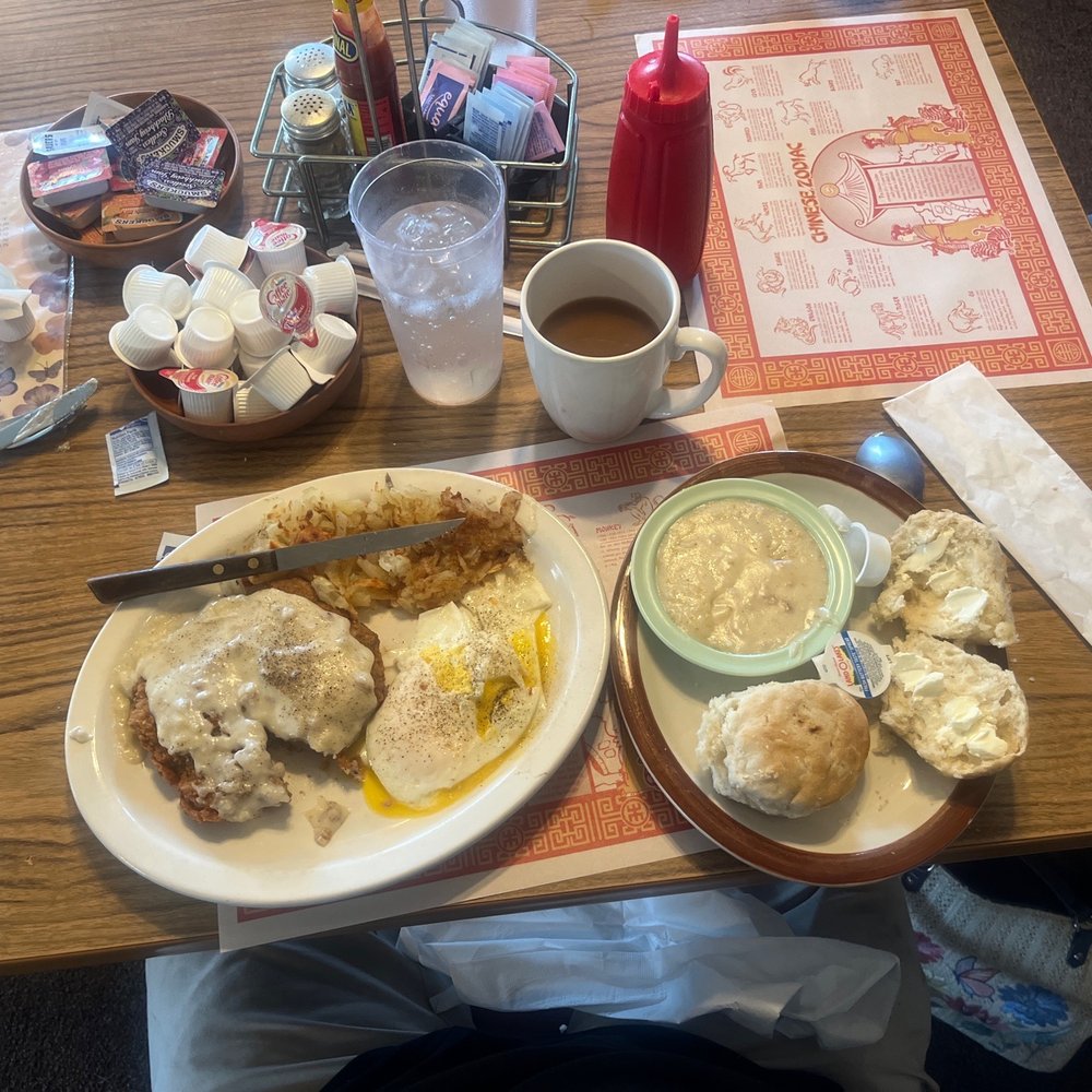 Country Cafe - Chicken fried steak - Cafes Near Me - Saint James, Missouri Country Cafe - Chicken fried steak - Cafes Near Me - Saint James, Missouri