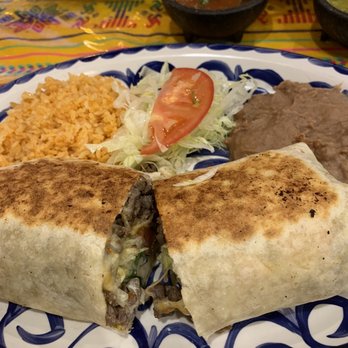 El Tezcal Mexican Restaurant - Asada Burrito Dinner - Mexican Near Me - Chicago, Illinois