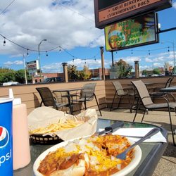 Dawg House - Great way to have a chili burger