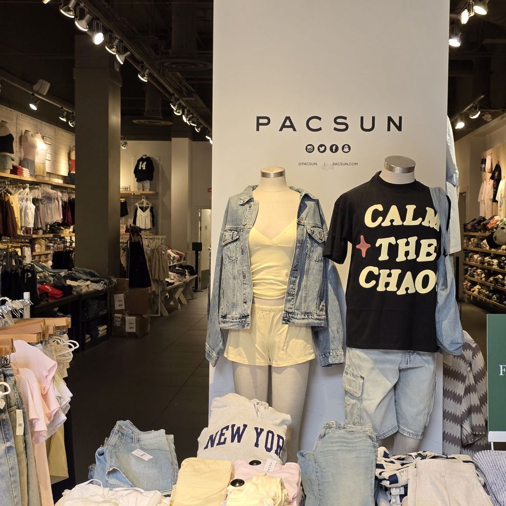 Pacsun Anaheim, CA - Last Updated January 2026 - Yelp