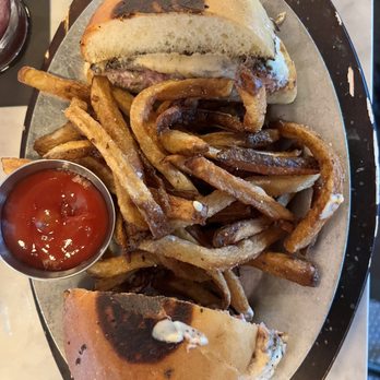 Double Standard - Burger - Bars Near Me - San Antonio, Texas
