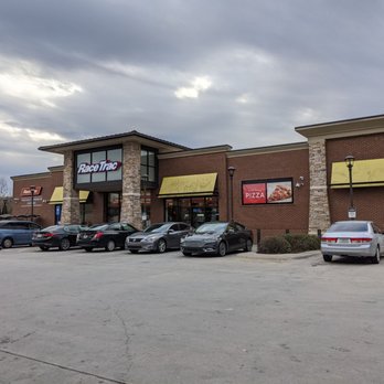RaceTrac - Outside the convenience store. This is a busy RaceTrac. - Gas Stations Near Me - East Point, Georgia RaceTrac - Outside the convenience store. This is a busy RaceTrac. - Gas Stations Near Me - East Point, Georgia