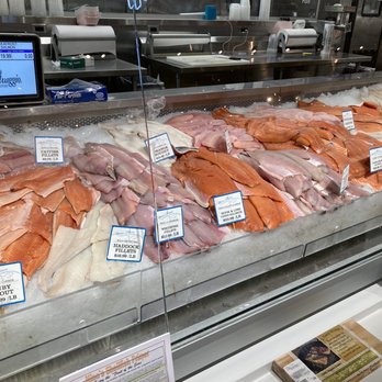 Nino Salvaggio International Marketplace - Fish counter - Grocery Near Me - Bloomfield Township, Michigan Nino Salvaggio International Marketplace - Fish counter - Grocery Near Me - Bloomfield Township, Michigan