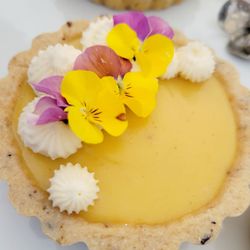 Hood River Farmers Market - Lemon tart