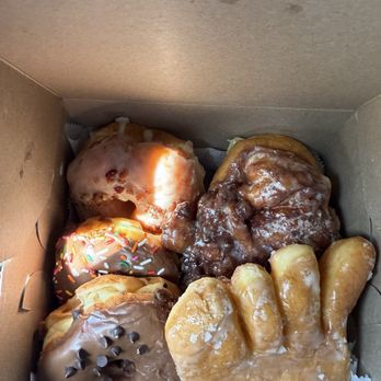 Red Donut Shop - Donuts Near Me - Lexington, North Carolina Red Donut Shop - Donuts Near Me - Lexington, North Carolina