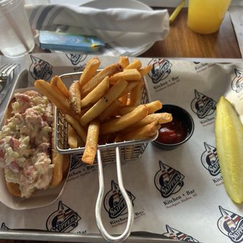 Skippers - Lobster Roll - New American Near Me - Northport, New York