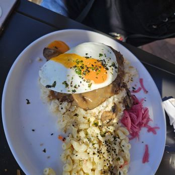 Bluberry Social - Loco moco - Breakfast & Brunch Near Me - Irvine, California Bluberry Social - Loco moco - Breakfast & Brunch Near Me - Irvine, California