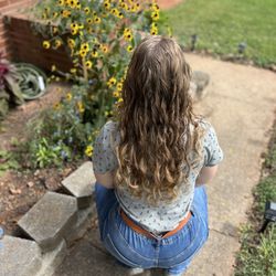 So many curls!