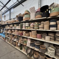 Green Thumb Nursery - Pots
