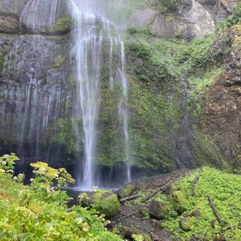 Multnomah Falls - Hiking Near Me - Bridal Veil, Oregon Multnomah Falls - Hiking Near Me - Bridal Veil, Oregon