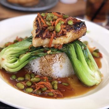 Yard House - New American Near Me - Phoenix, Arizona