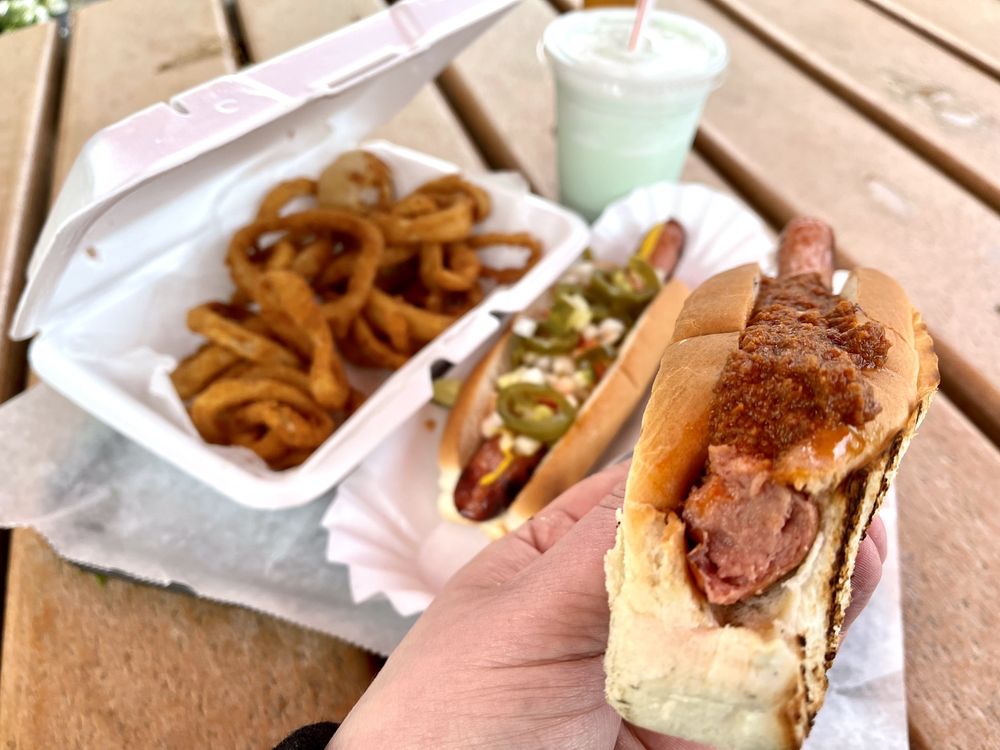 BUSTER’S DRIVE IN Updated September 2024 84 Photos & 52 Reviews 884 Terryville Ave