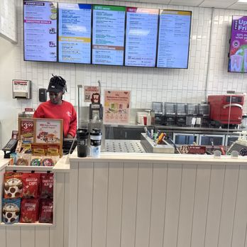 Smoothie King - I asked for managers d she popped out moments later. - Juice Bars & Smoothies Near Me - Charlotte, North Carolina