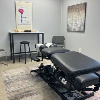 Berman Craig - Primary adjustment room with traction. - Chiropractors Near Me - Pottstown, Pennsylvania Berman Craig - Primary adjustment room with traction. - Chiropractors Near Me - Pottstown, Pennsylvania