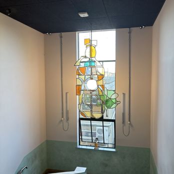 Roe & Co Distillery - Beautiful light fixture. - Distilleries Near Me - Dublin, D Roe & Co Distillery - Beautiful light fixture. - Distilleries Near Me - Dublin, D