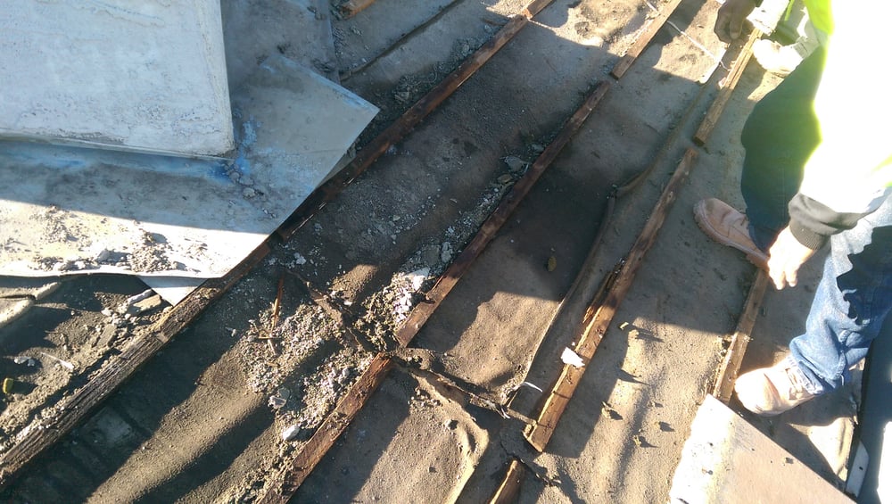 Slide of A&L Roofing Repairs & Cleaning