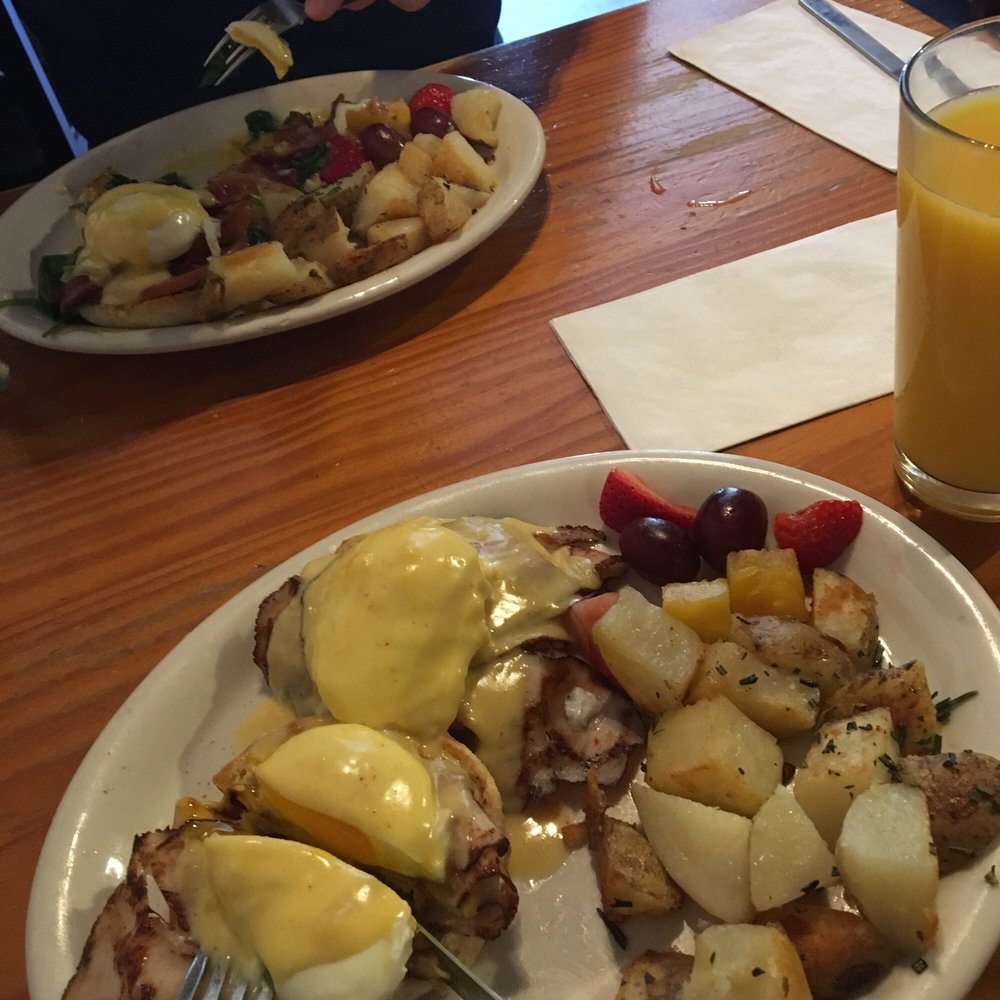 Pinky's - Coffee & Tea Near Me - Tampa, Florida