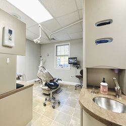 Vivid Dental - Dental hygiene space.