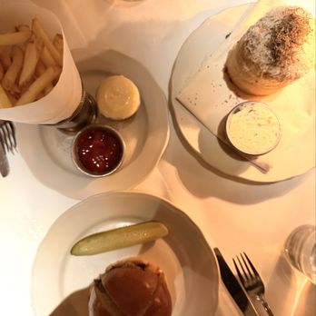 Monkey Bar - Wagyu Cheeseburger, Pomme Frites, truffle bread - American Near Me - New York, New York Monkey Bar - Wagyu Cheeseburger, Pomme Frites, truffle bread - American Near Me - New York, New York
