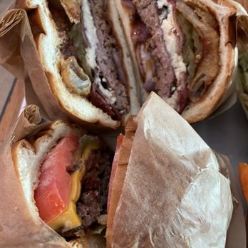 Gott's Roadside - Western bacon burger and bacon cheeseburger - Burgers Near Me - San Francisco, California