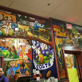 Caliente Mexican Restaurant - Decor - Mexican Near Me - Carmel, Indiana
