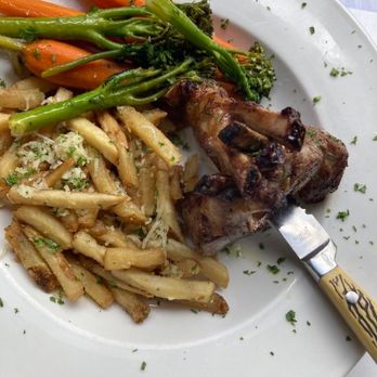 Grounds Restaurant - Rack of Lamb with Parmesan fries - New American Near Me - Murphys, California