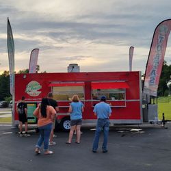 Taqueria La Perlita - Food truck @ the Devon Amphitheater