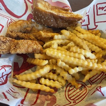 Raising Cane's Chicken Fingers - Fast Food Near Me - Avondale, Arizona