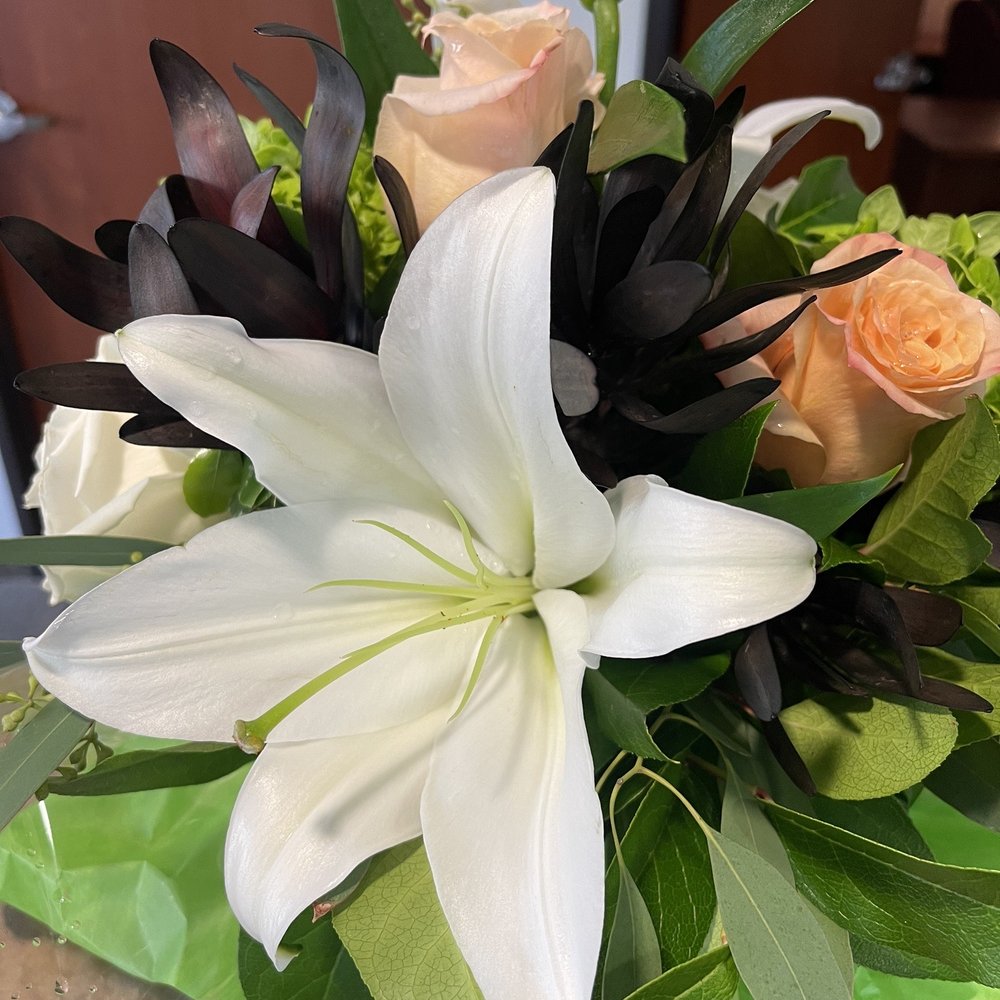 Morrows Flowers & Interiors - Florists Near Me - West Linn, Oregon Morrows Flowers & Interiors - Florists Near Me - West Linn, Oregon
